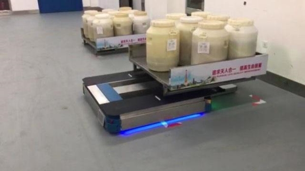 线边搬运-医药生产企业AGV搬运项目